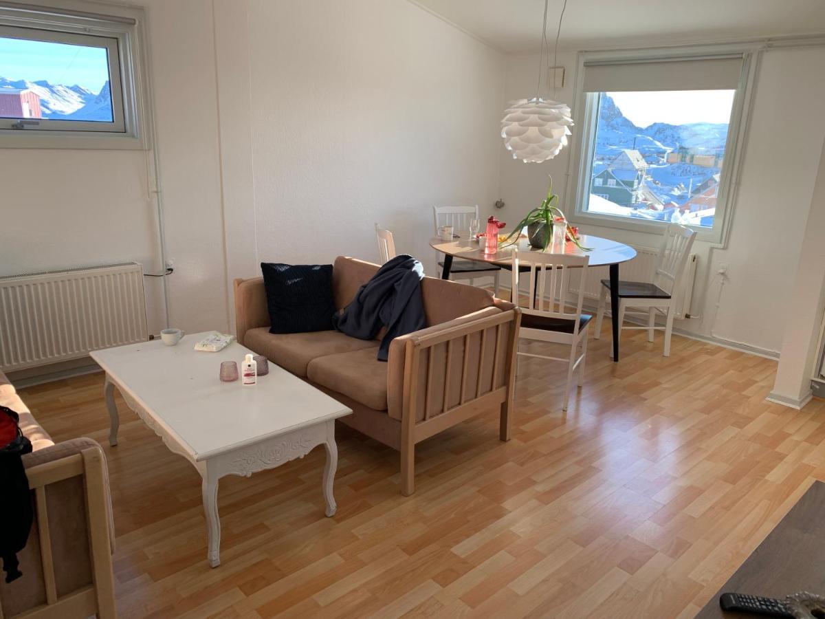 Isi4U Apartments, Snowmobile And Dogsled シシミウト エクステリア 写真